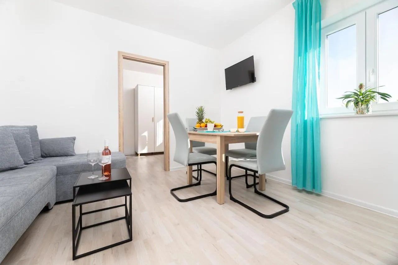 Apartments Aisa* Countryside Holiday Just 500M From The Beach! Krk Town